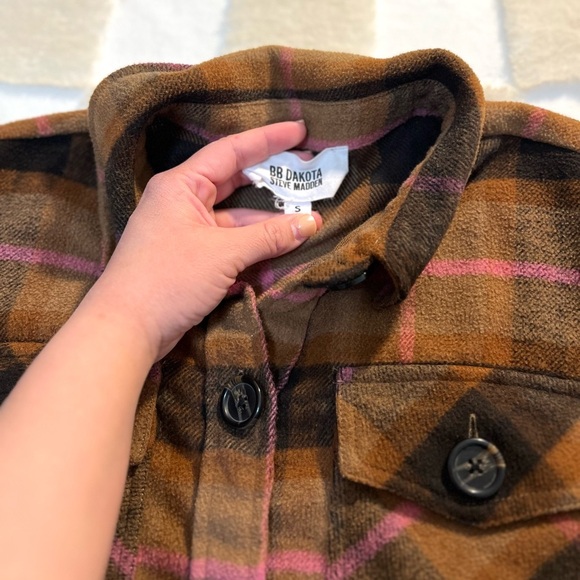 ‼️FINAL SALE‼️BB DAKOTA BY STEVE MADDEN BUTTON DOWN SHIRT - SIZE S - Picture 4 of 8